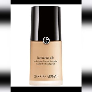 Armani Beauty Luminous Silk Perfect Glow Flawless Oil-Free Foundation
